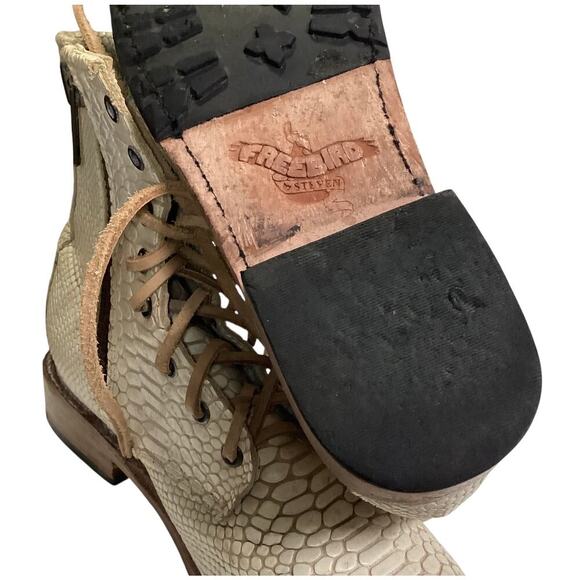 Freebird combat boots  snakeskin texture leather lace-up closure. Women’s size 9 - Picture 6 of 8